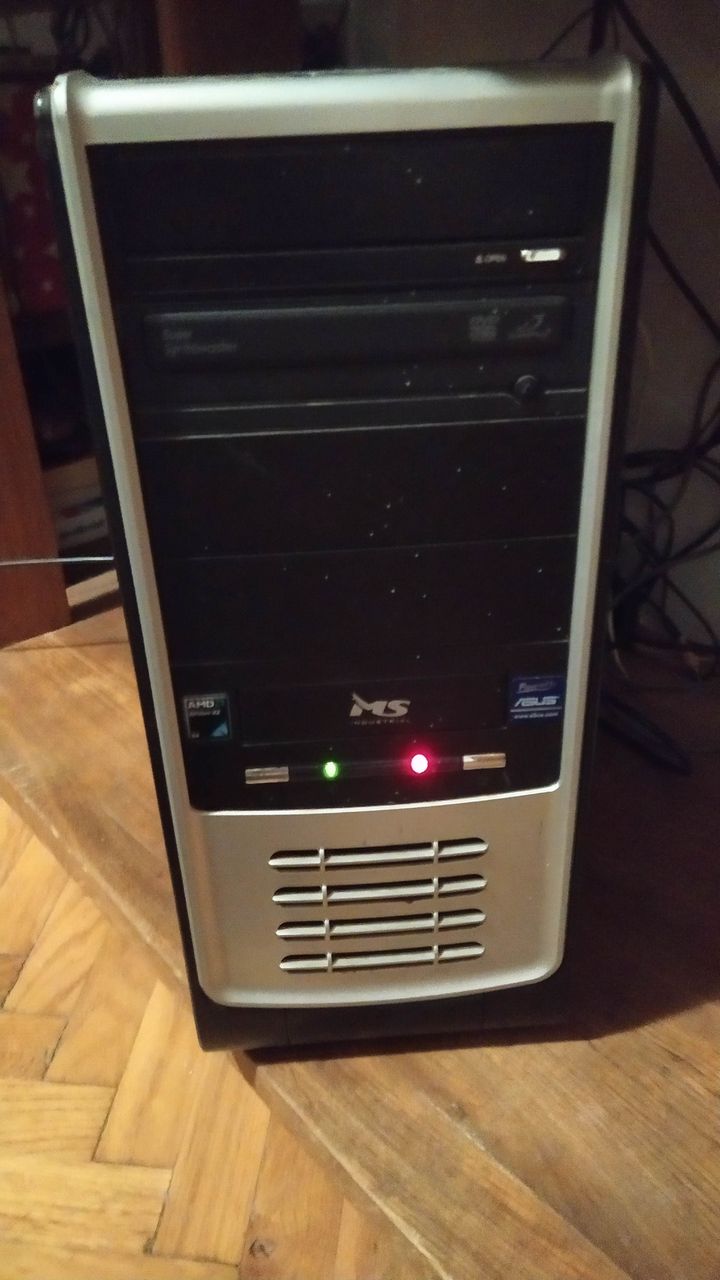 oglas na reklamiraj.se AMD X2  5200+ 2.7GHz
